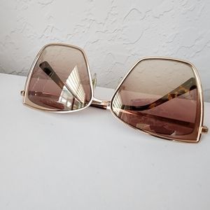 Diff Becky Sunglasses